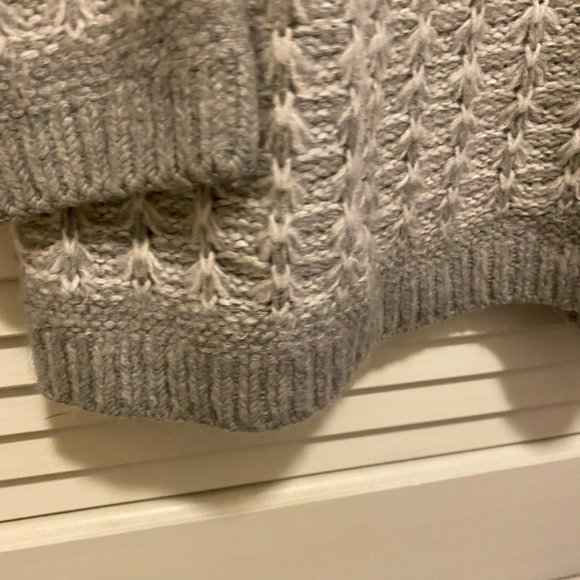 Patterned Sweater - Picture 4 of 4